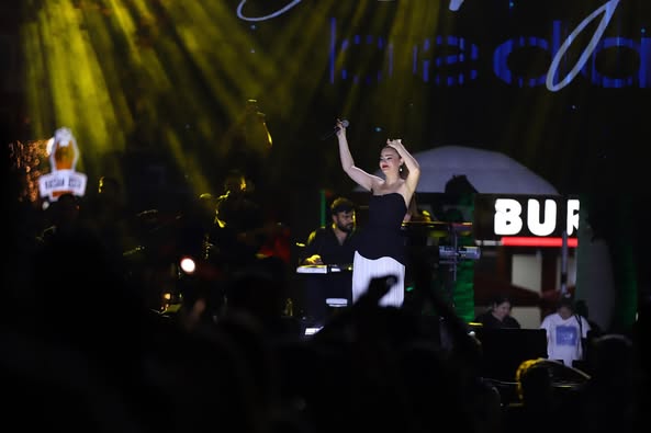 Bandırma’da Derya Bedavacı Rüzgarı Esti: On Binlerce Kişi Coştu