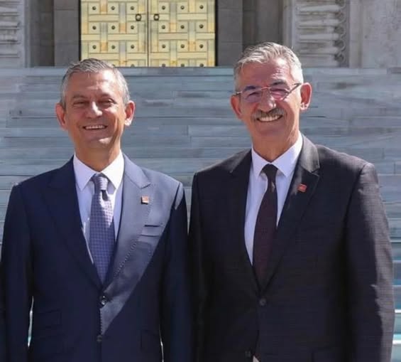 CHP Balıkesir İl Başkanlığı’ndan Özgür Özel’e Destek Açıklaması