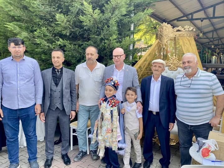 CHP Dursunbey İlçe Başkanı ve Büyükşehir Koordinatörü Sünnet Törenine Katıldı
