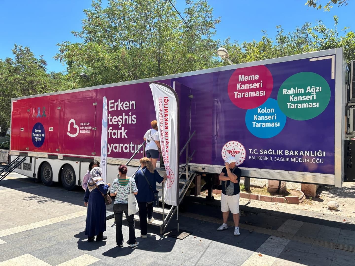 Balıkesir’de Ücretsiz Kanser Taraması Başladı: Erdek’te Mobil KETEM Tırı Hizmete Girdi