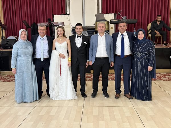 Karesi’de Eda ve Serkan Çiftinin Mutluluğu Paylaşıldı