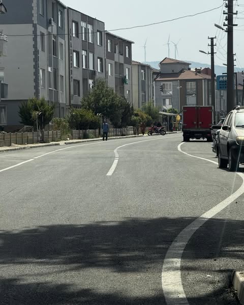 Gönen’de Mehmet Efendi Caddesi Trafiğe Açıldı: Alt ve Üst Yapı Çalışmaları Tamamlandı