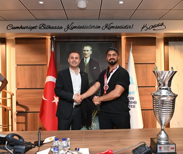 Balıkesir Büyükşehir Belediyesi, Kırkpınar Pehlivanlarını Ağırladı