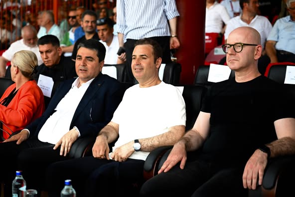Edirne Kırkpınar Yağlı Güreşleri’nde Ata Sporumuzun Heyecanı Yaşandı