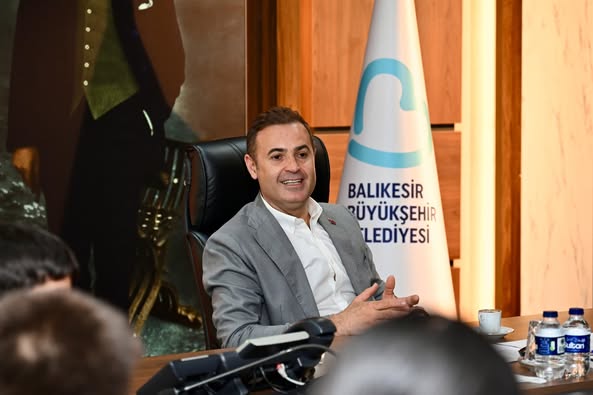 Balıkesir’de YKS ve DGS Başarıları Balıkesir Büyükşehir Belediyesi’nde Kutlandı