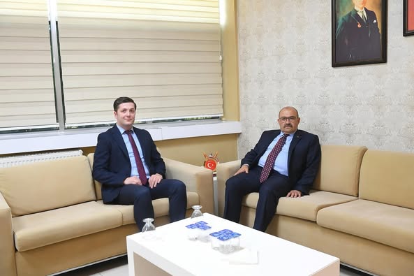 Balıkesir Valisi Ustaoğlu, İl Sağlık Müdürü Çavdar’ı Ziyaret Etti