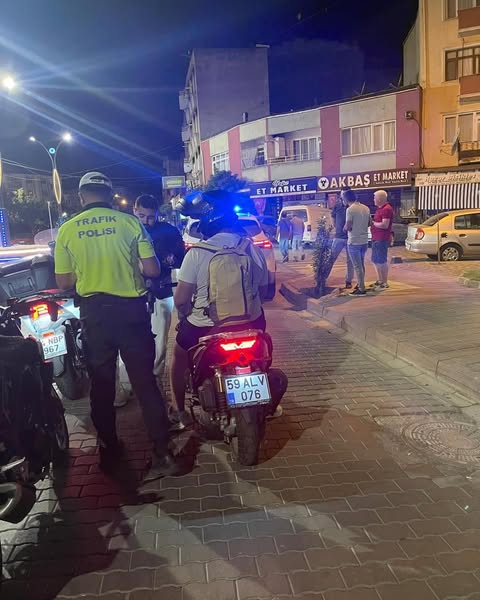 Gönen’de Gece Denetimi: Balya Caddesi ve Plevne Meydanı’nda Emniyet Kontrolleri