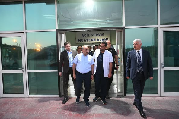 Balıkesir Valisi, Otobüs Kazası Yaralılarını Ziyaret Etti