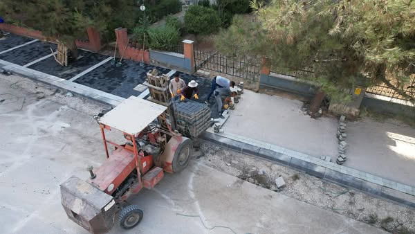 Bandırma’da Kaldırım ve Mezarlık İyileştirme Çalışmaları Tamamlandı