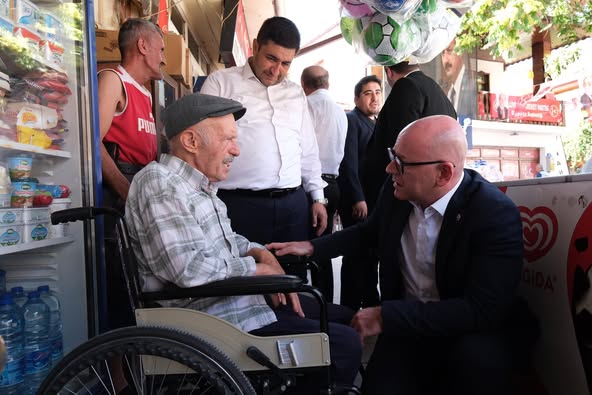Güdül’de Vatandaşlarla Buluşma: Esnafların ve Halkın Beklentileri Dinlendi