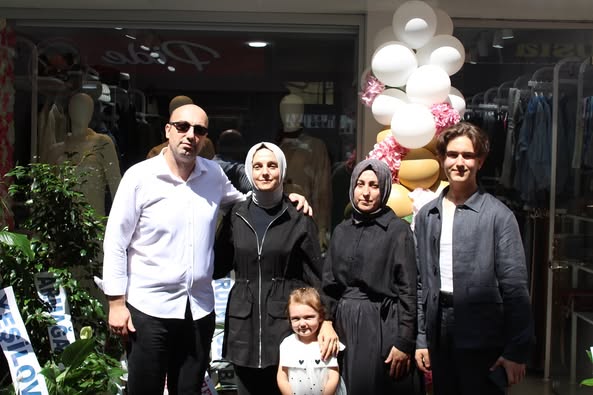 Gönen’de Yeni Butik: Gül Zem Boutique Kapılarını Açtı
