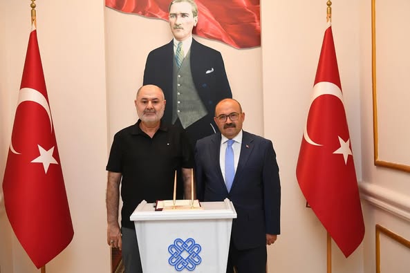Milli Savunma Bakan Yardımcısı ve Milletvekili, Balıkesir Valisi’ni Ziyaret Etti