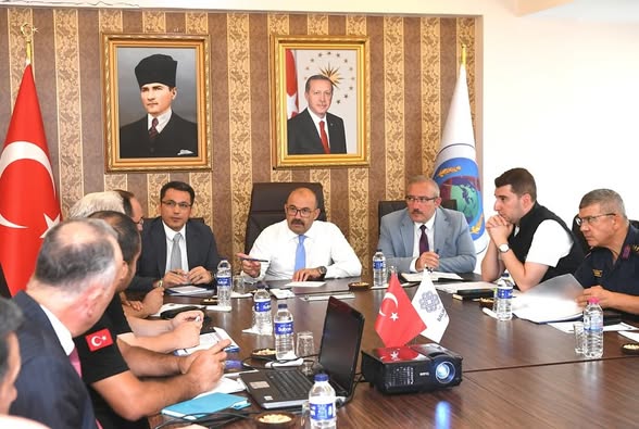Balıkesir Sındırgı’da Deprem Sonrası Koordinasyon Toplantısı Düzenlendi