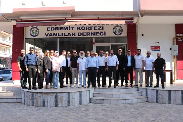 Edremit’te Vanlı Dernek Başkanıyla İstişare Toplantısı