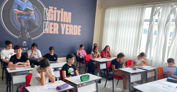 Marmara Adalar Belediyesi Yaz Kampı Dersleri Başladı: Öğrenciler Sınav Hedeflerine Odaklanıyor