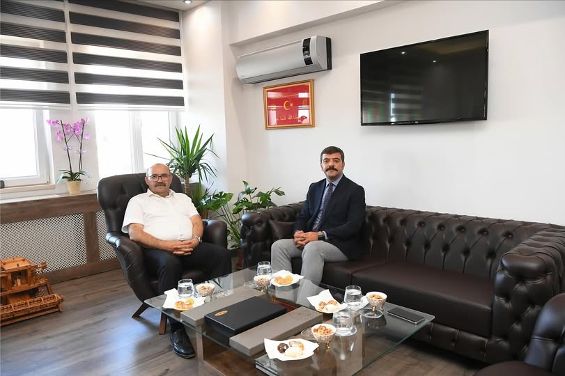 Balıkesir Valisi Ustaoğlu, Ayvalık Başsavcısı Acemoğlu’nu Ziyaret Etti