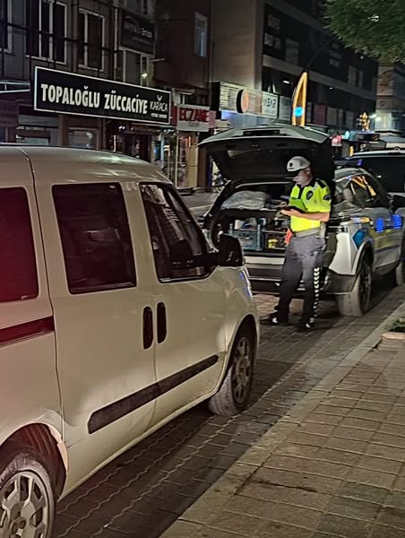 Gönen’de Gece Denetimi: Asayiş ve Trafik Kontrolleri Aralıksız Sürüyor