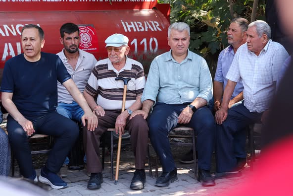 Sındırgı’da Depremzede Ziyareti: İçişleri Bakanı Yerlikaya’dan Destek Sözü