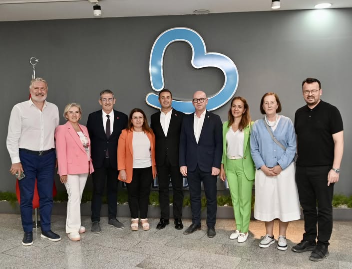 Partili Delegeler, Balıkesir’de Belediye Başkanı Akın’ı Ziyaret Etti