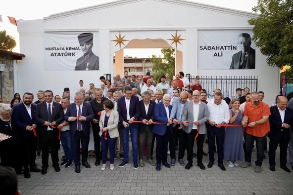 Edremit’te 7. Kitap Fuarı Açıldı: Kitap Sevgisiyle Geleceğe Işık