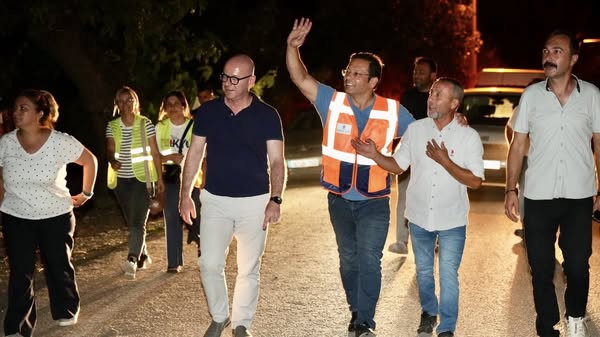 Sındırgı’da Depremden Etkilenenlere Başkan Sak’tan Destek Ziyareti