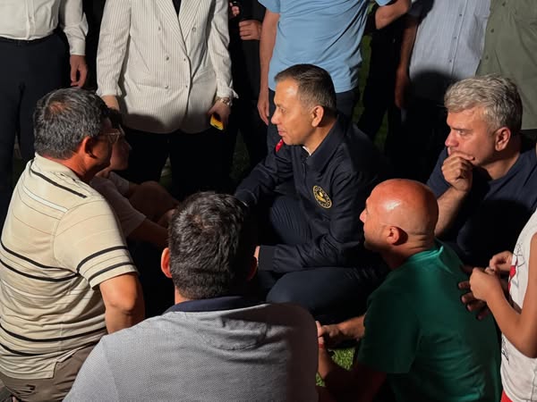 Depremden Etkilenen Sındırgı’ya Ziyaret
