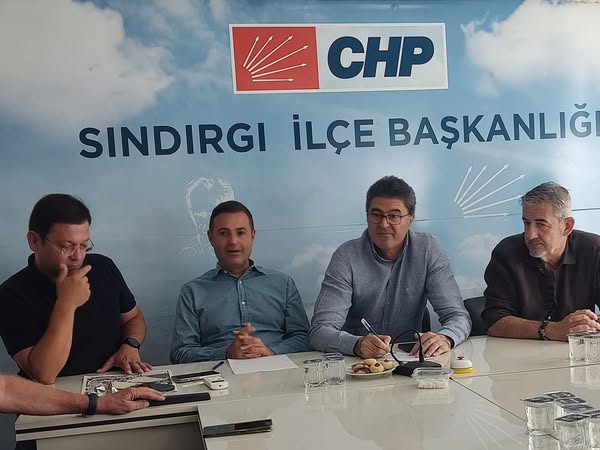 CHP’li Başkanlar ve Vekil, Sındırgı’da Depremzedelerle Birlikte Oldu