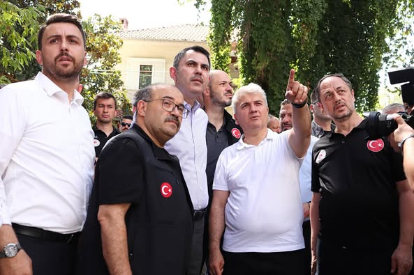 Sındırgı’da Depremden Etkilenenlere Geçmiş Olsun Ziyareti