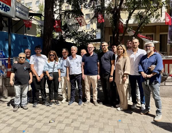 CHP’de Delege Seçimleri Devam Ediyor: İlçe Başkanlıklarına İlgi Yoğun