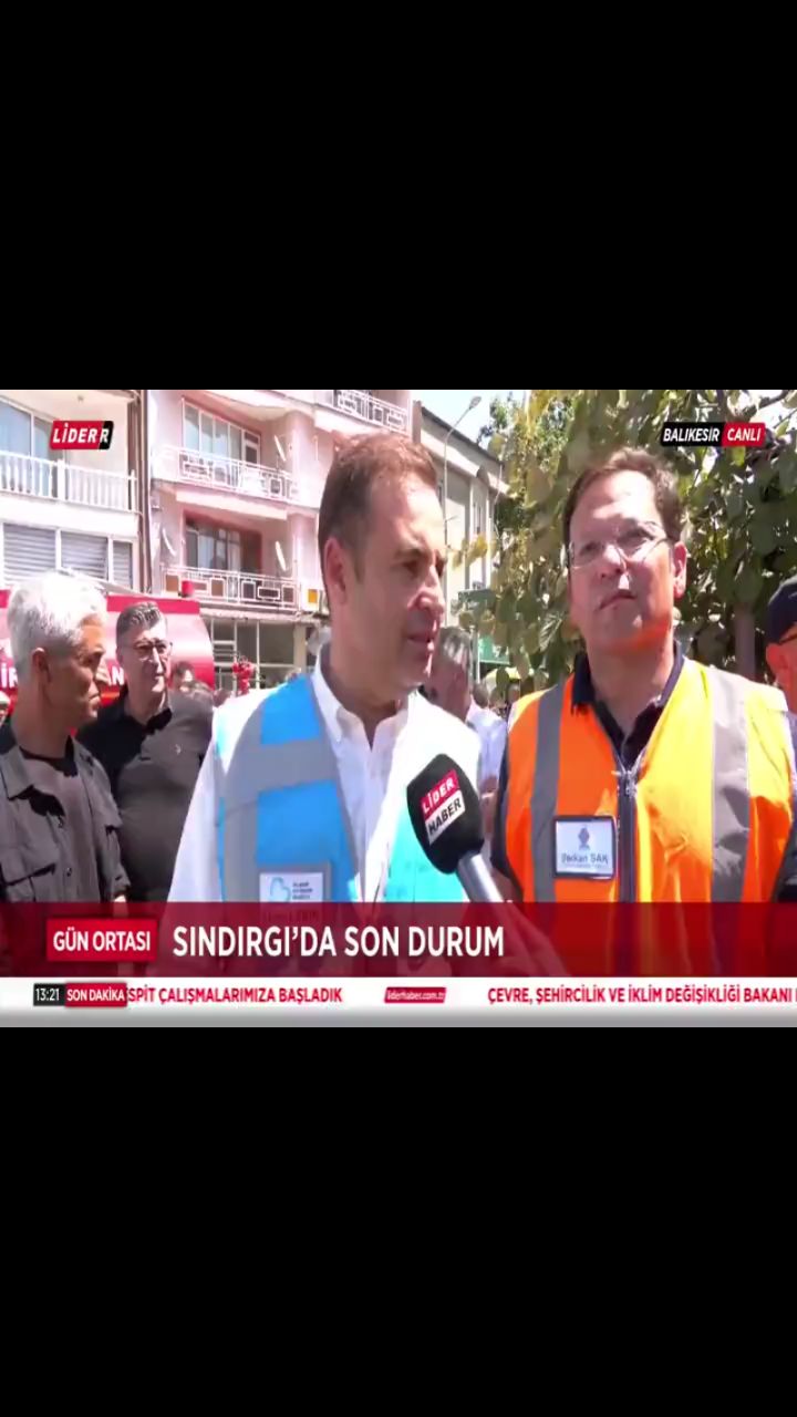 Balıkesir Sındırgı’daki Deprem Sonrası Büyükşehir Belediyesi’nin Çalışmaları Devam Ediyor