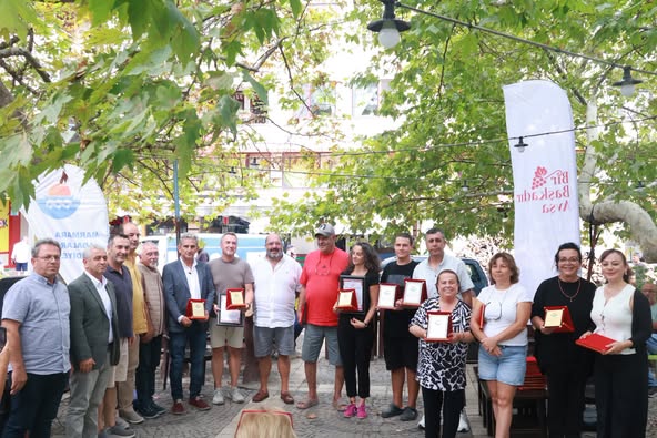 Avşa’da Coğrafi İşaretli Adakarası Üzümü Festivali Coşkulu Başladı