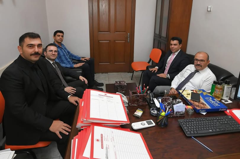 Balıkesir Valisi Ustaoğlu, Manyas Adliyesini Ziyaret Etti