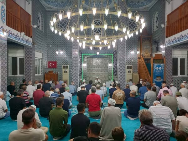 Bandırma’da Mevlit Kandili Coşkuyla Kutlandı