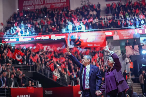 CHP Genel Başkanı Özgür Özel’den “Mücadele ve İktidar” Vaatleri