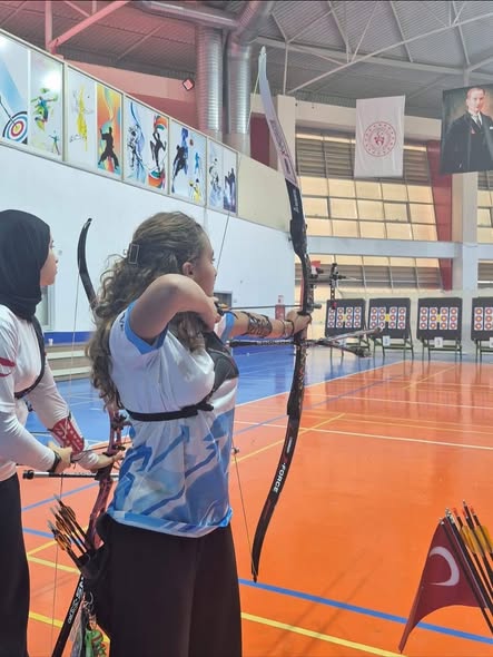 Balıkesir’de Okçuluk Şampiyonasında Gönen ve Bandırma’dan Madalya Yağdı