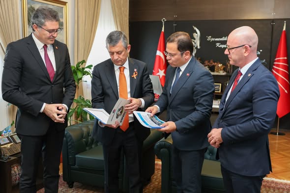 Sındırgı’da Deprem Sonrası Afet Bölgesi Talebi: CHP’li Yetkililerden Özgür Özel’e Acil Rapor