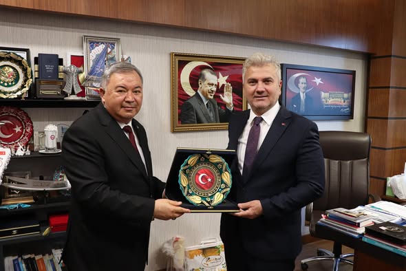 Devlet Memurları Sendikası Yönetimi TBMM’de İstişarede Bulundu