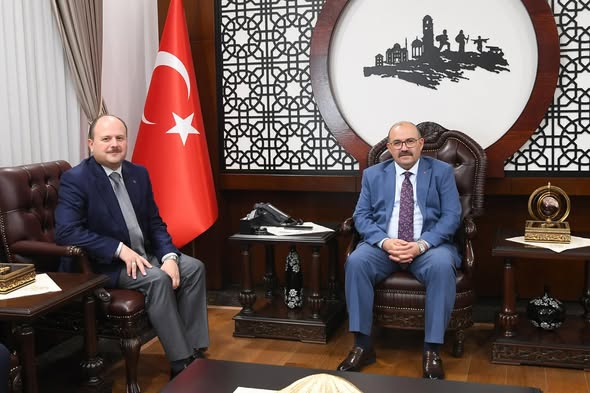 Ziraat Katılım Genel Müdürü Metin Özdemir, Balıkesir Valisi İsmail Ustaoğlu’nu Ziyaret Etti