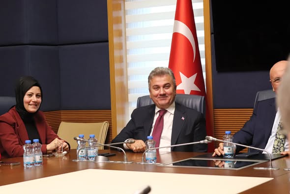 AK Parti Edremit İlçe Başkanı ve Yönetimi TBMM’de Görüşmeler Gerçekleştirdi
