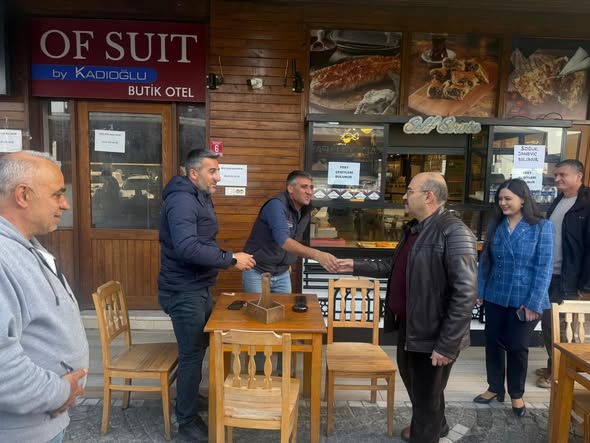 Vali Ustaoğlu, Avşa Adası’nda Esnaf ve Vatandaşlarla Buluştu