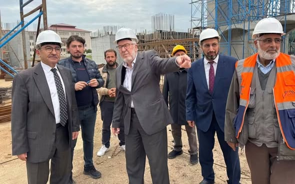 Bandırma’da Devam Eden Cami İnşaatları Yerinde İncelendi