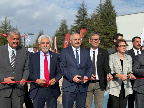 Altıeylül Belediyesi’nden Hayvan Dostu Proje: Bakım Evi ve Yaşam Alanı Hizmete Açıldı