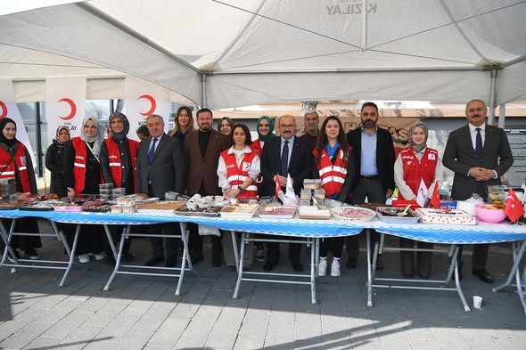 Balıkesir’de Şefkat Pazarı Kermesi Düzenlendi