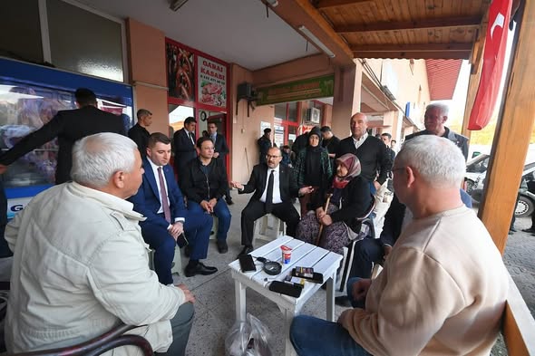 Balıkesir Valisi Ustaoğlu, Sındırgı’da Deprem Sonrası İncelemelerde Bulundu
