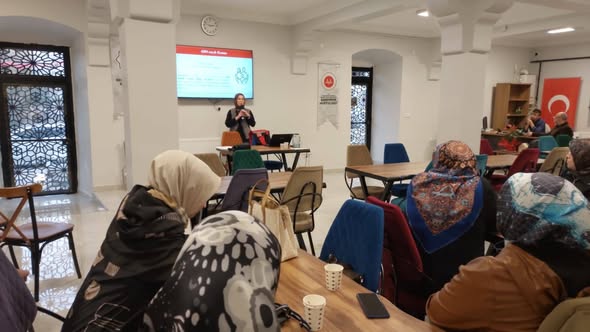 Bandırma’da Kadına Yönelik Şiddetle Mücadele İçin Personel Eğitimi