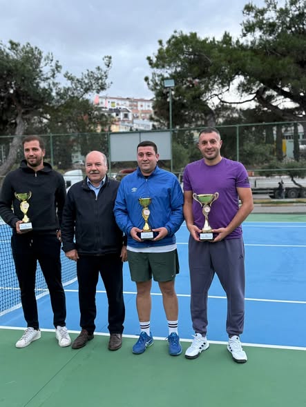 Gönenli Tenisçiler Erdek Cumhuriyet Turnuvası’nda 3 Şampiyonluk Kazandı