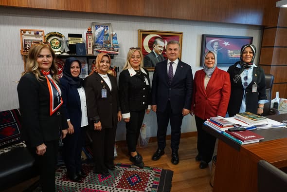 Balıkesir’de Kadın Muhtarlar, Dünya Kadın Hakları Günü’nde TBMM’de Ağırlandı