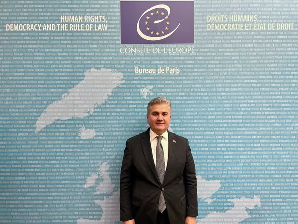 AKPM Türk Grubu Üyesi Mustafa Canbey, Paris’te Komisyon Çalışmalarına Katılıyor