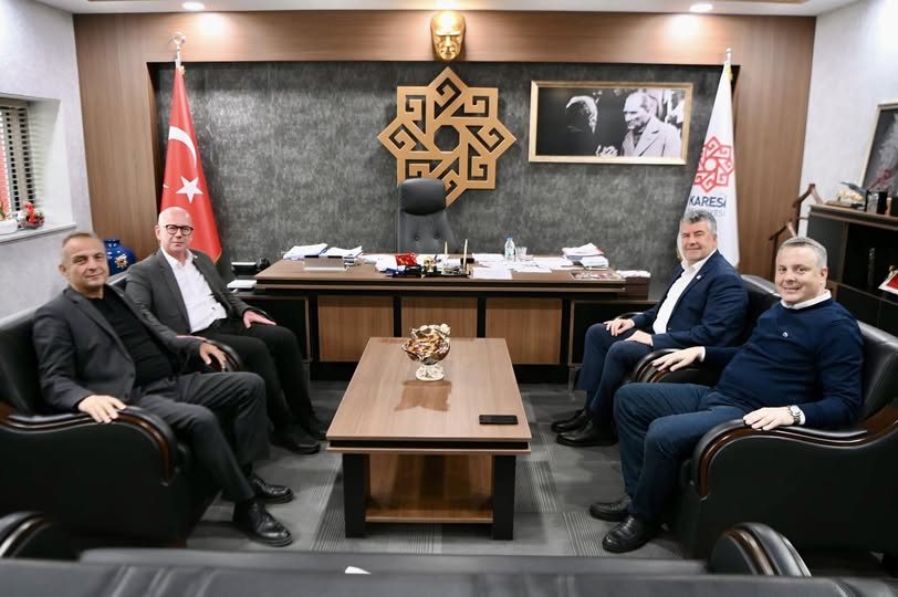 Karesi Belediye Başkanı Mesut Akbıyık İle İlçenin Gelişimi Masaya Yatırıldı